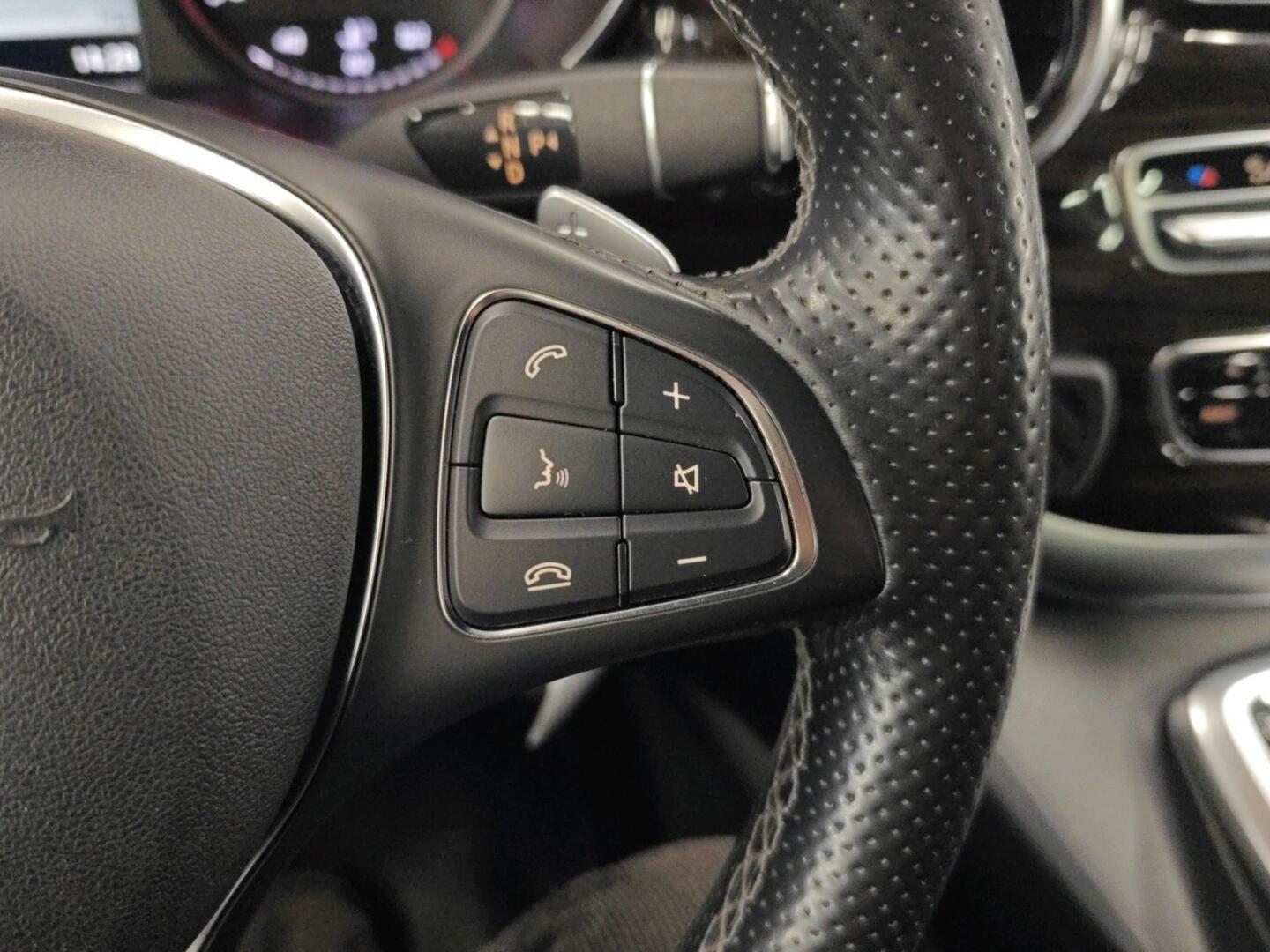 MERCEDES-BENZ V 2018