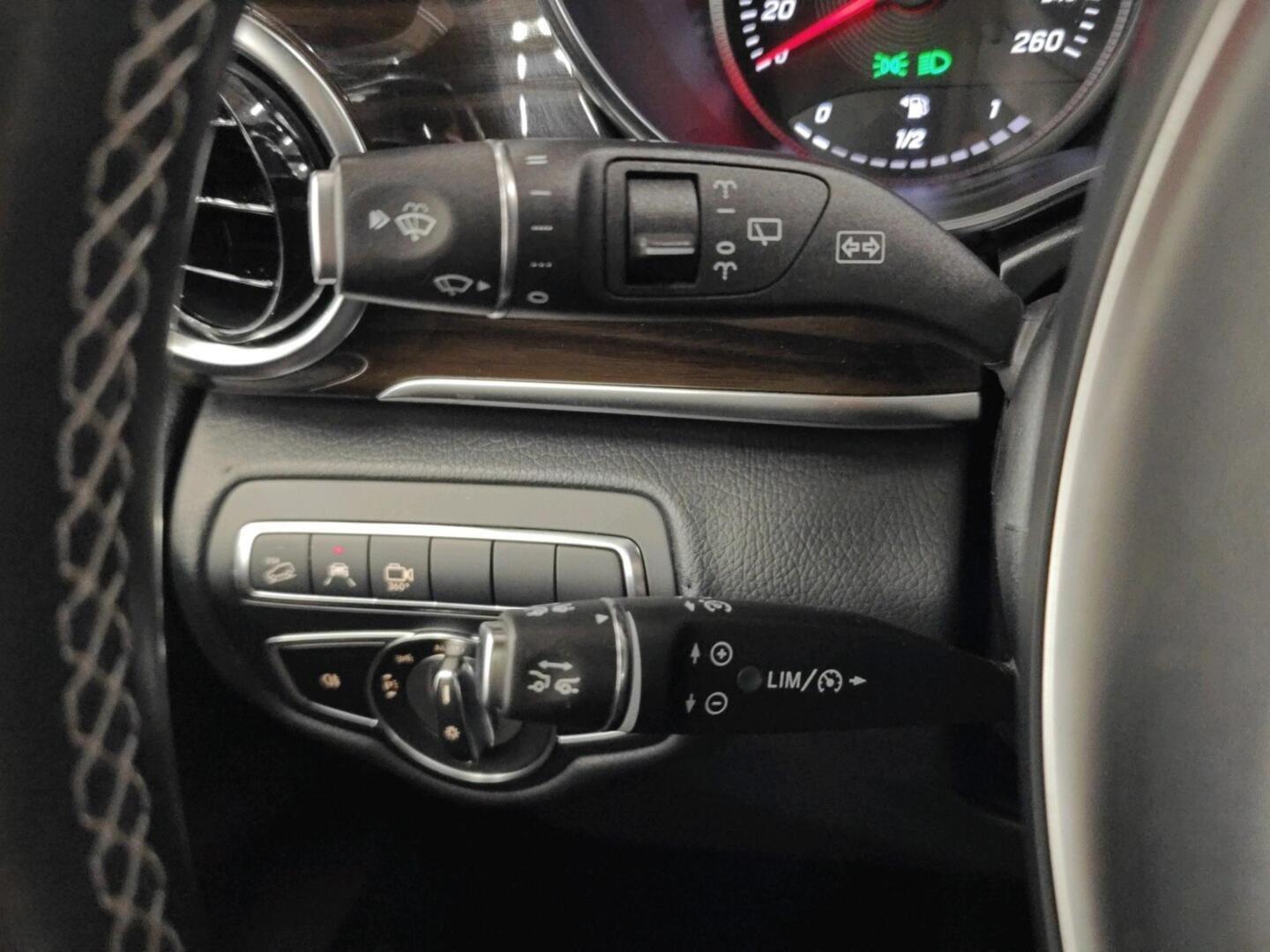 MERCEDES-BENZ V 2018