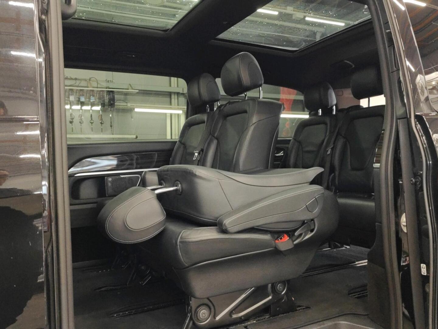 MERCEDES-BENZ V 2018