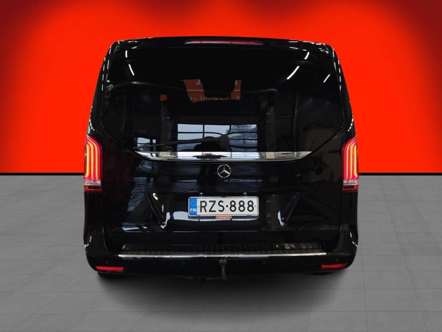 MERCEDES-BENZ V 2018