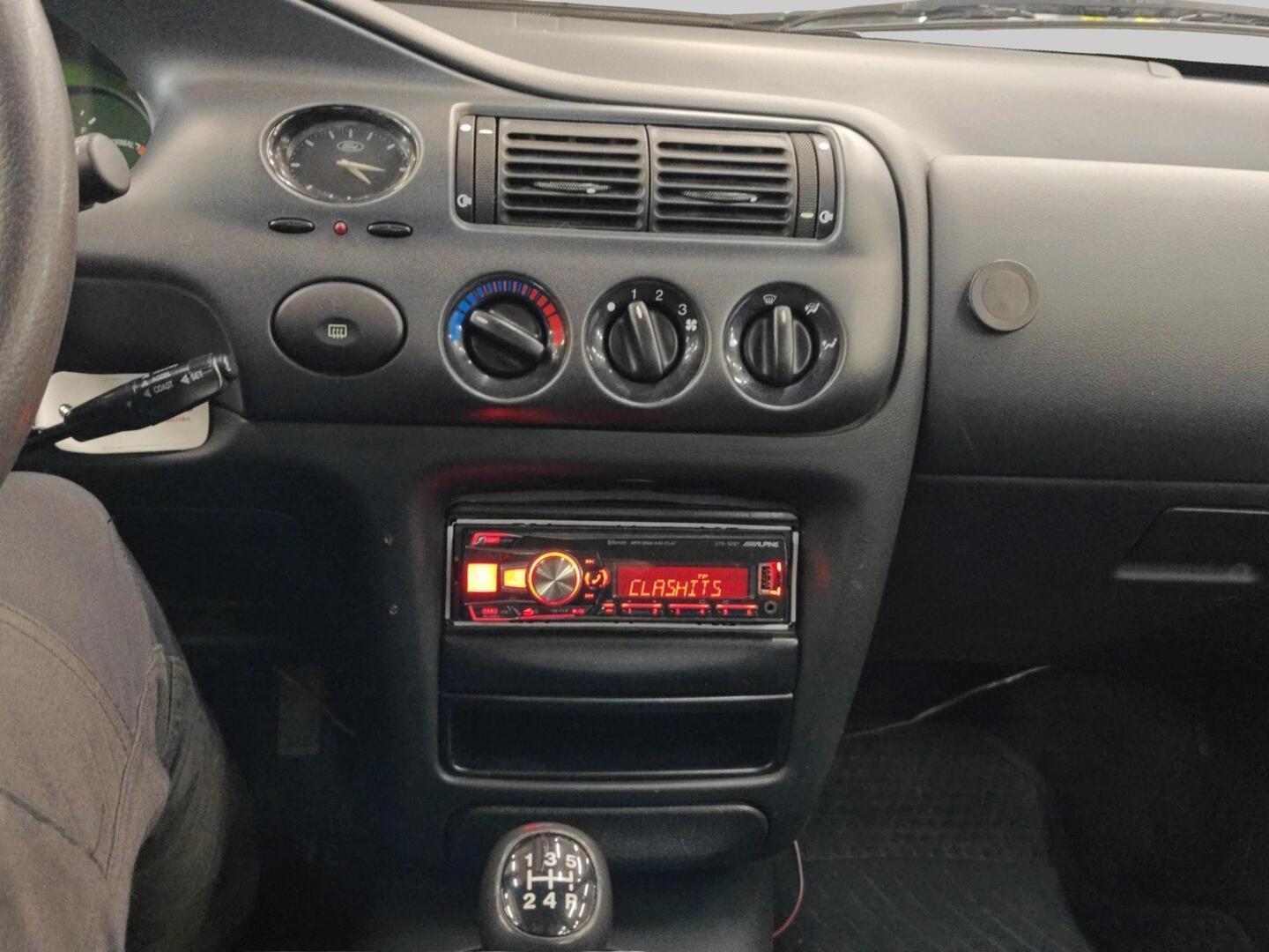 FORD Escort 1997