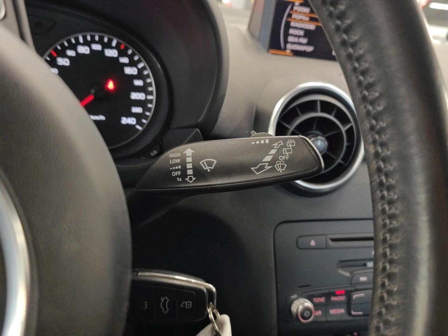 AUDI A1 2011
