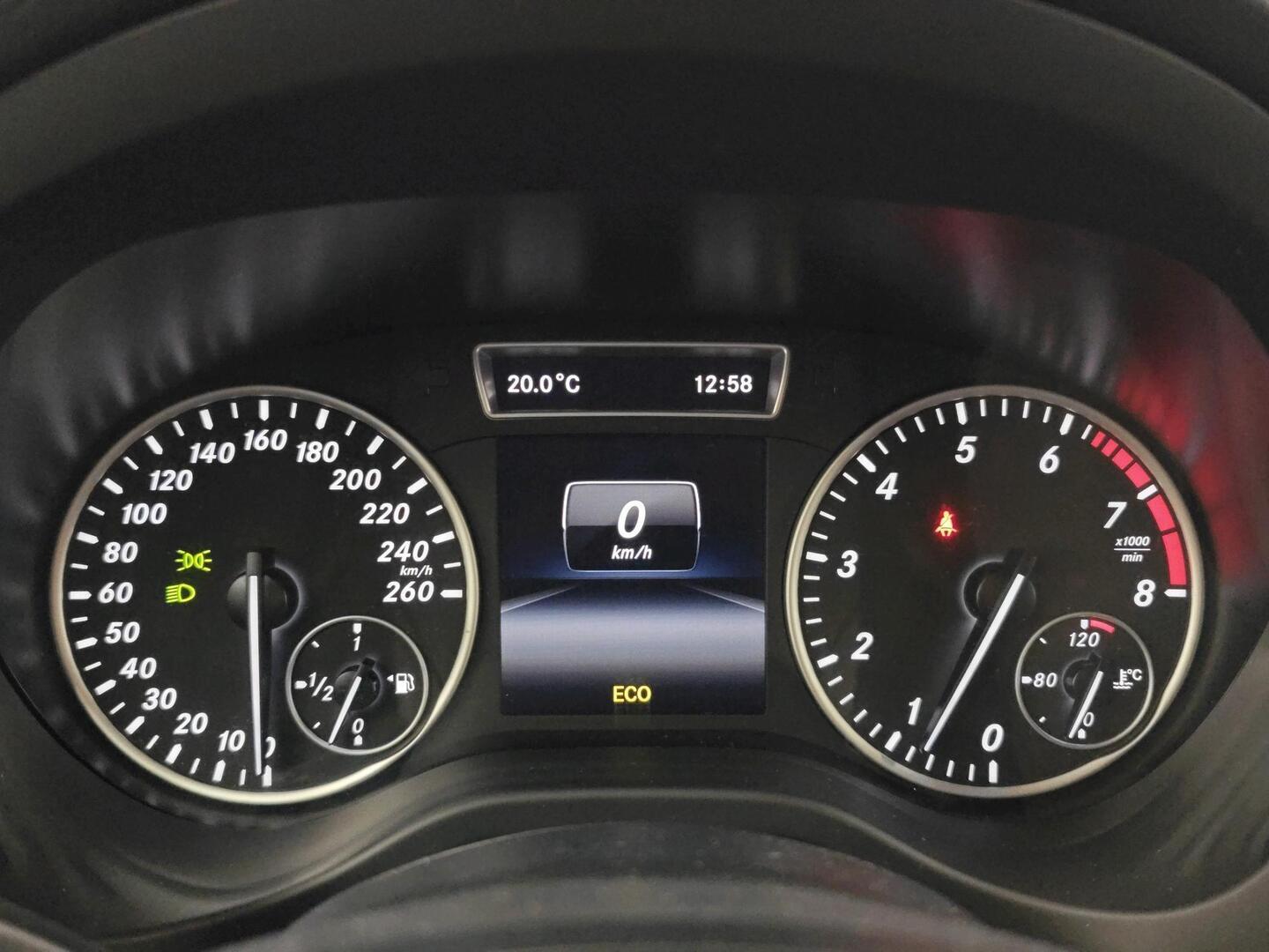 MERCEDES-BENZ A 2014
