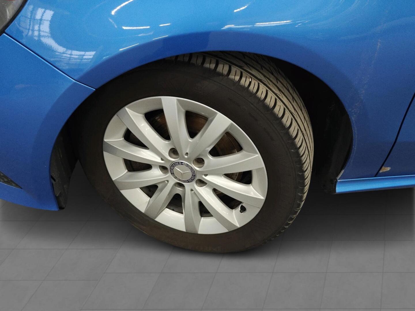 MERCEDES-BENZ A 2014