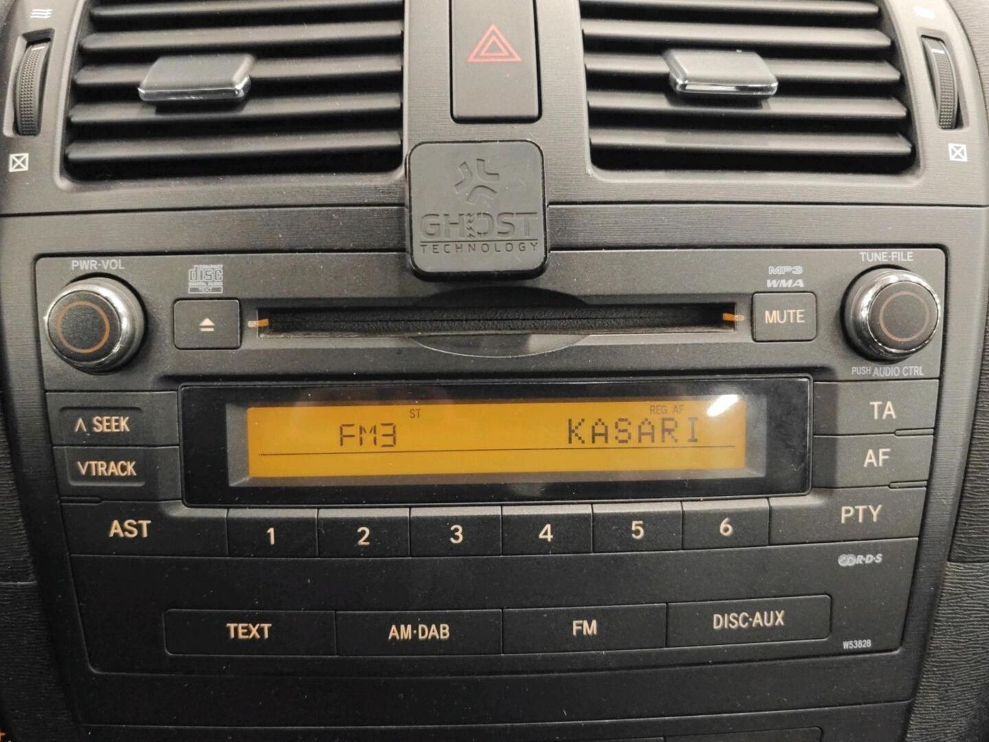 TOYOTA Avensis 2010