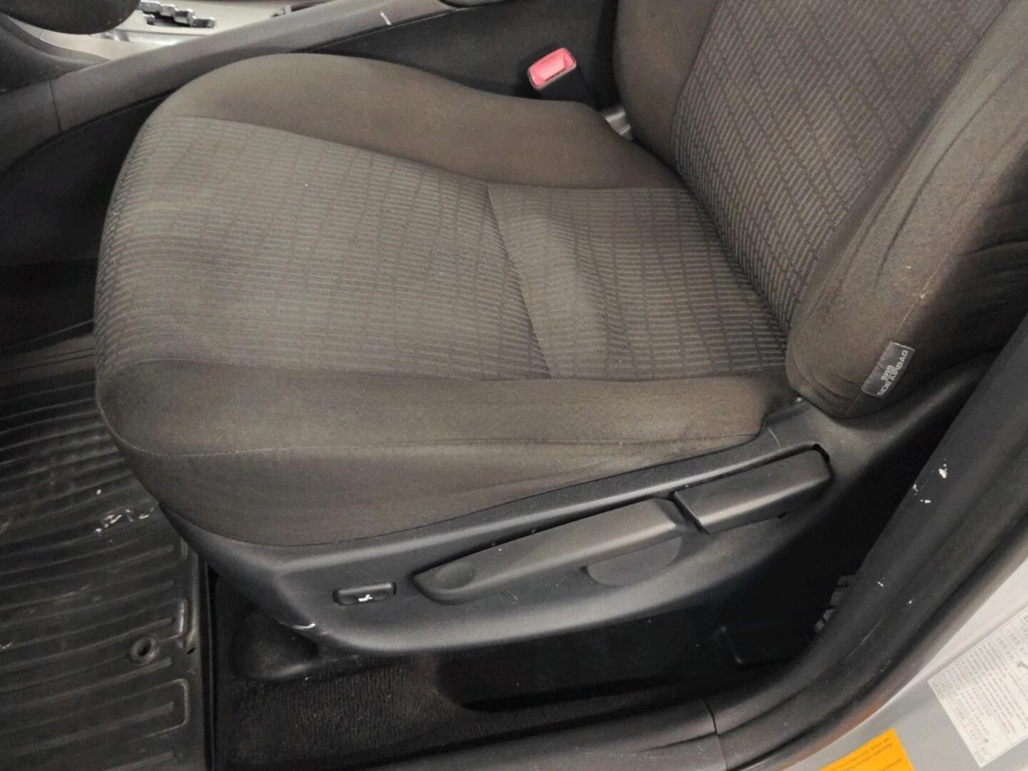 TOYOTA Avensis 2010
