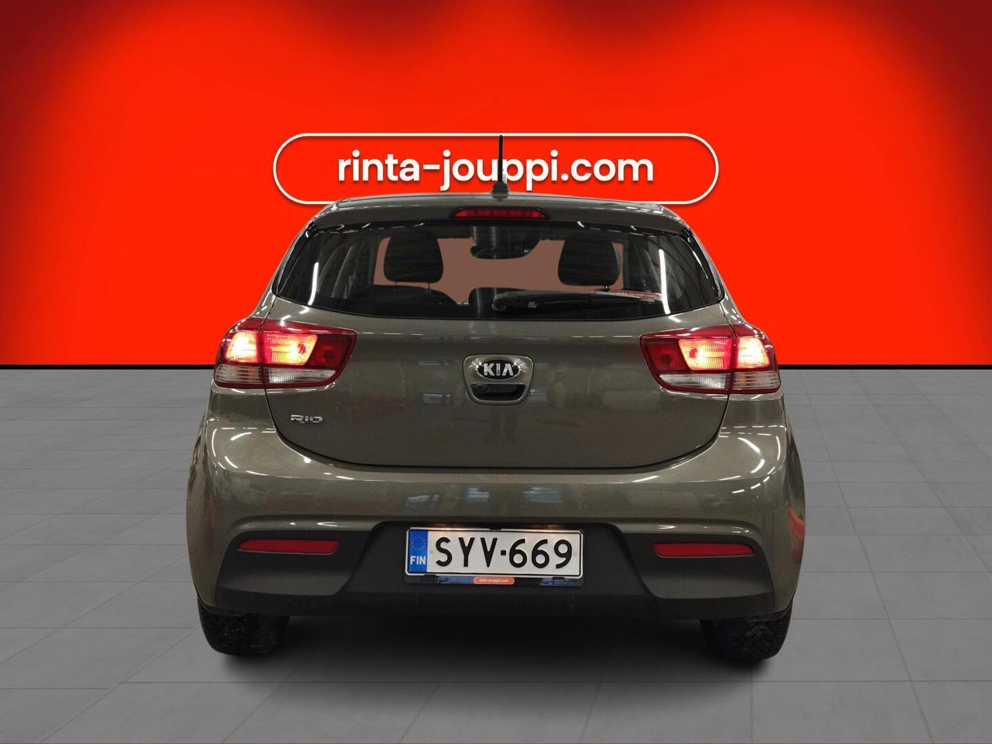 KIA Rio 2021