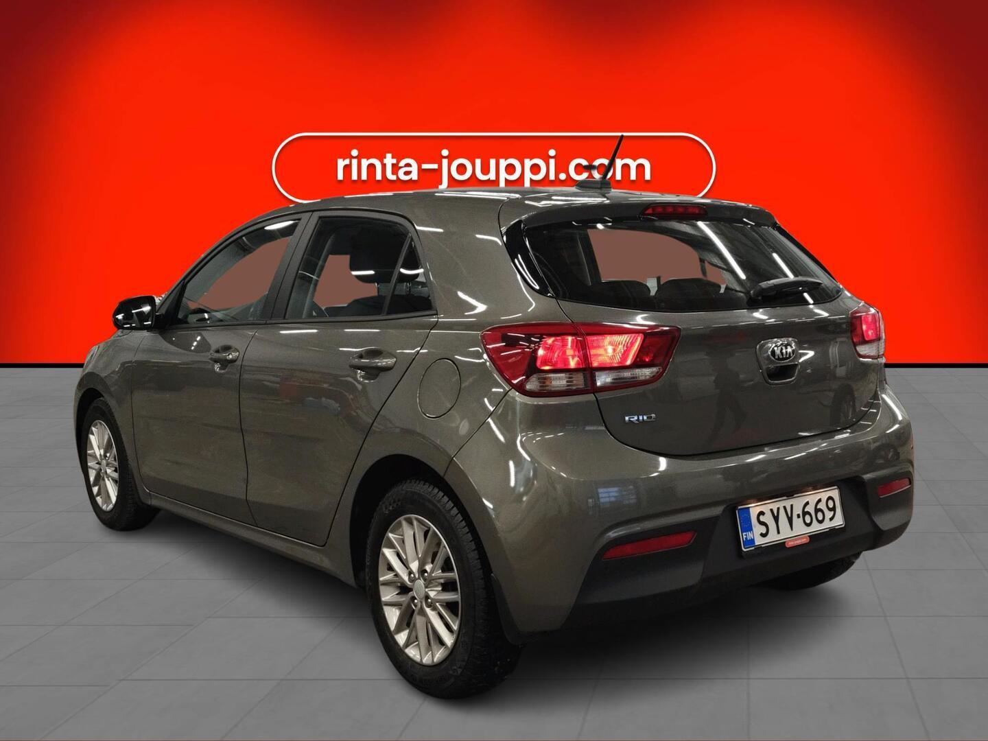 KIA Rio 2021