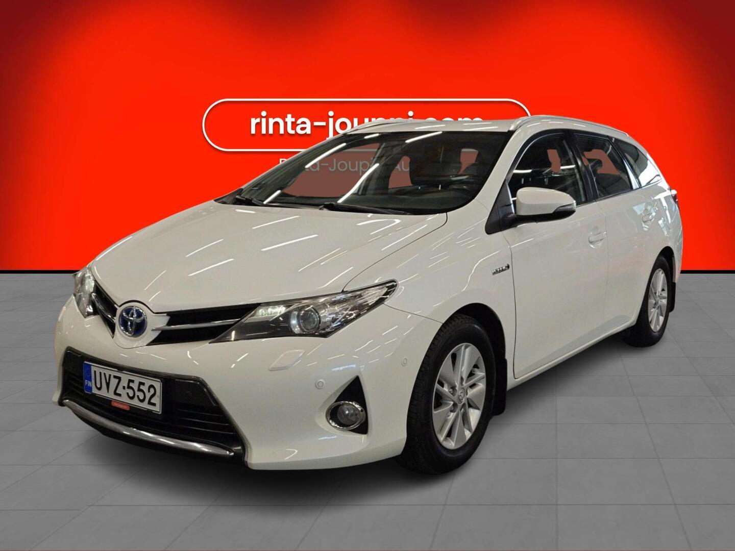 TOYOTA Auris 2013
