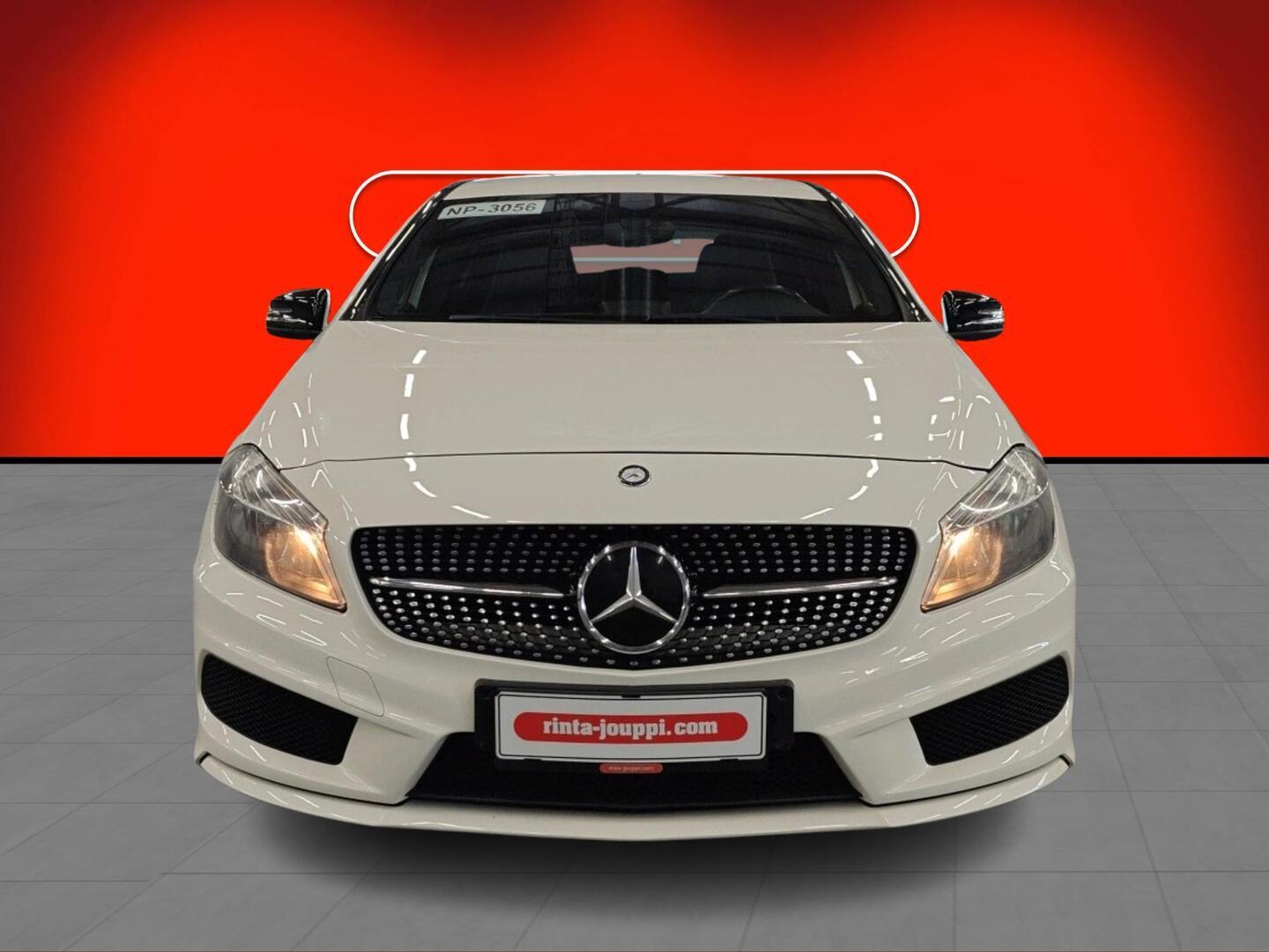 MERCEDES-BENZ A 2015
