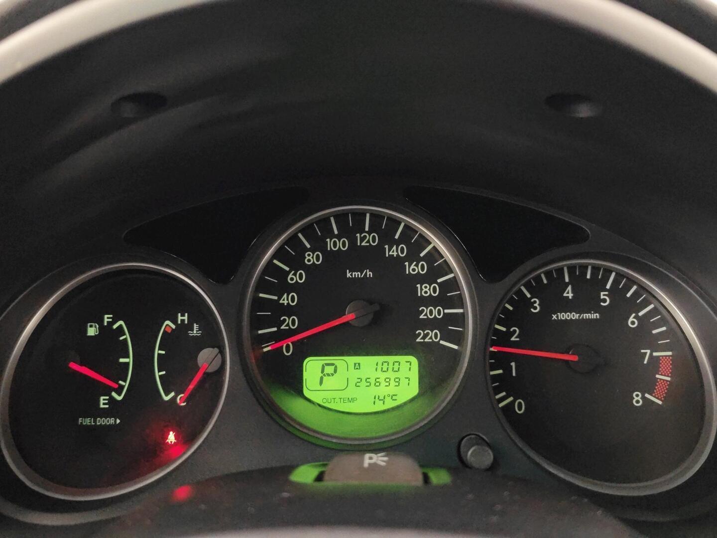 SUBARU Forester 2005