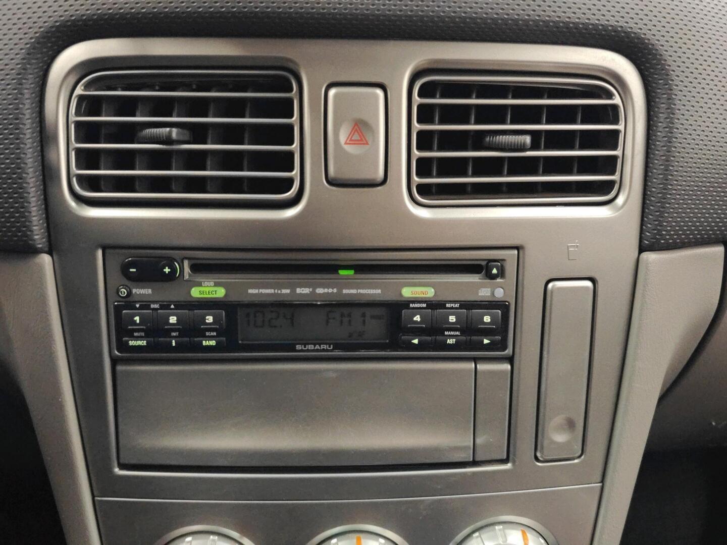 SUBARU Forester 2005