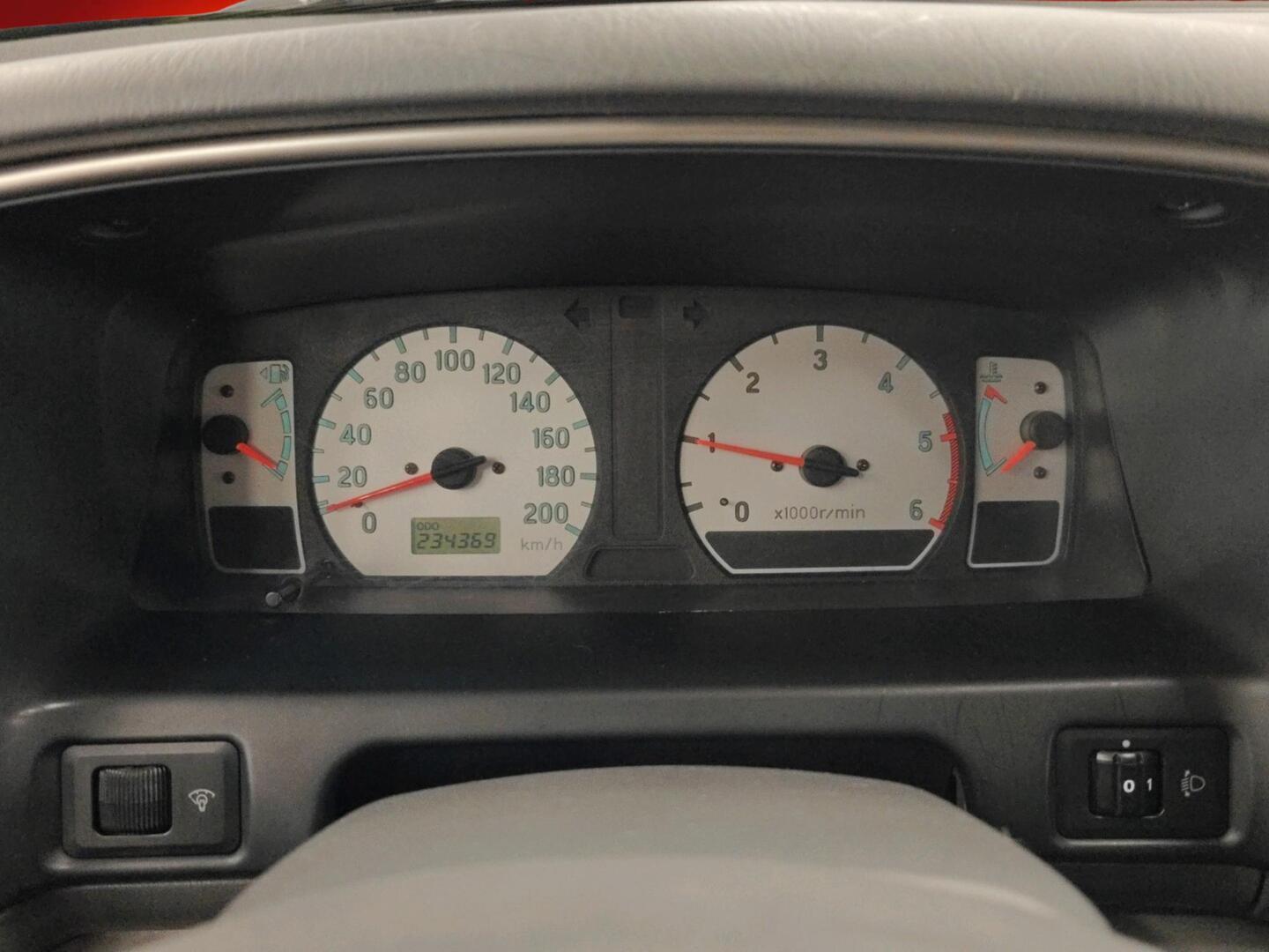 MITSUBISHI Pajero 2006