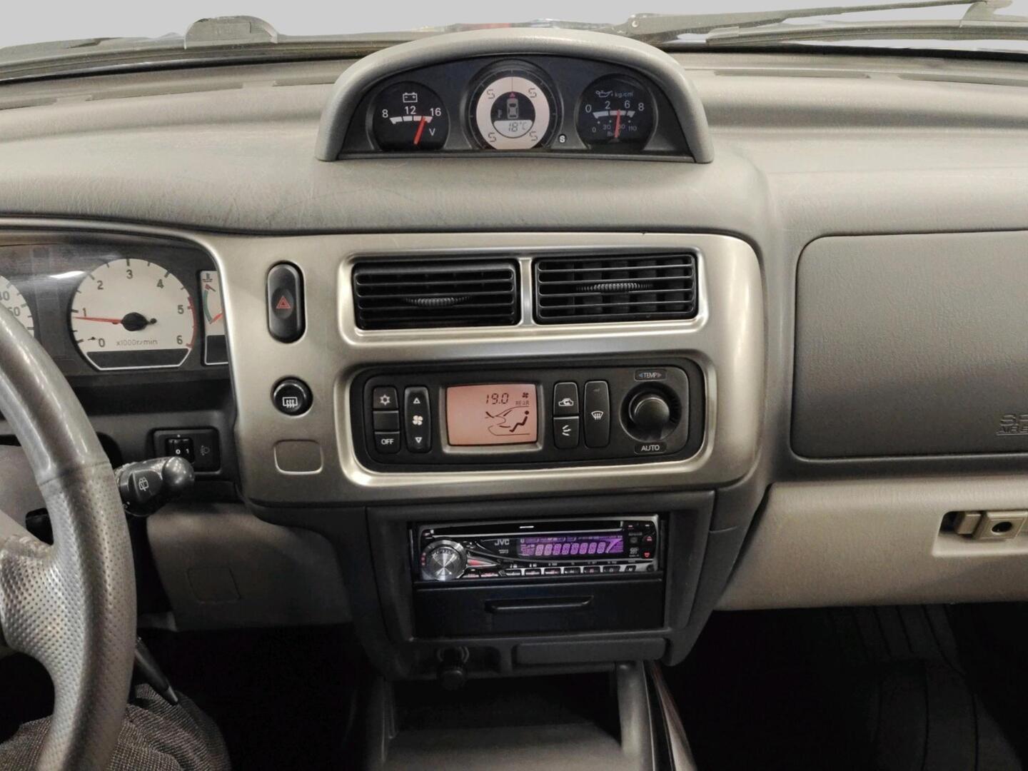 MITSUBISHI Pajero 2006