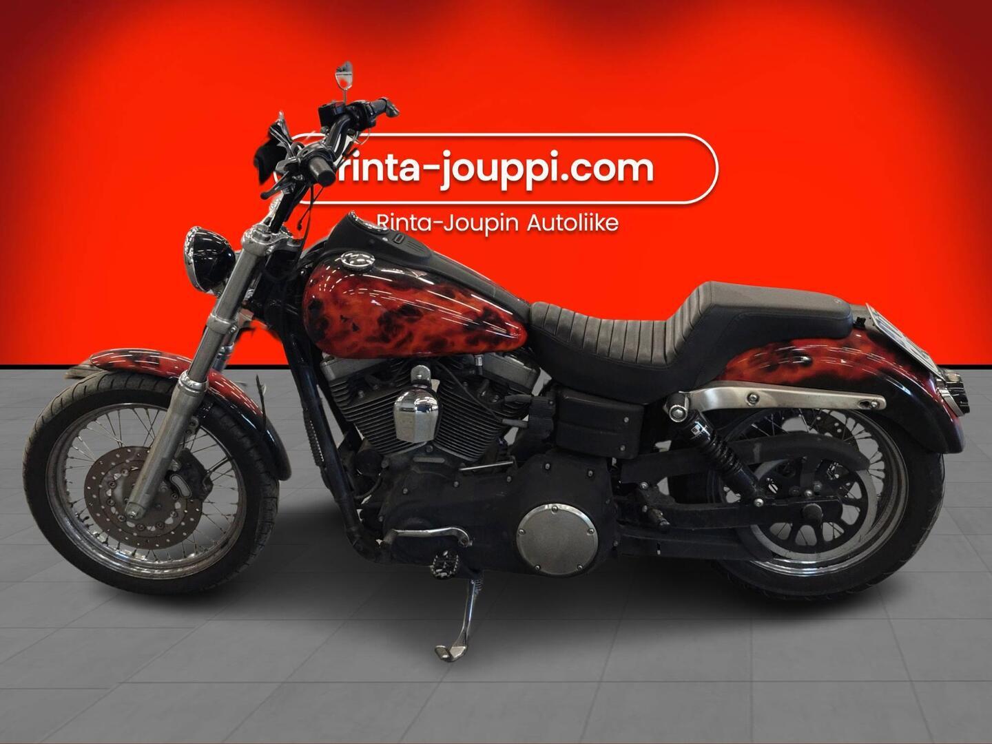 HARLEY-DAVIDSON DYNA 2007