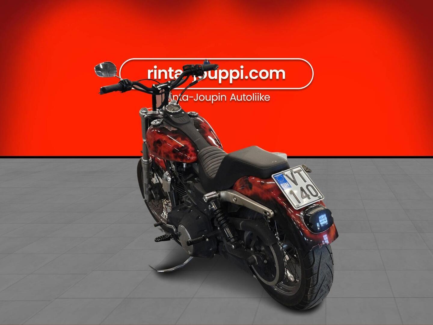 HARLEY-DAVIDSON DYNA 2007