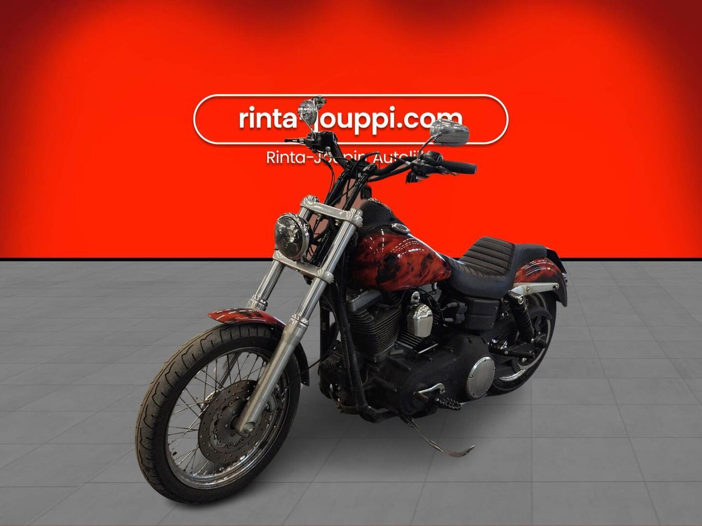 HARLEY-DAVIDSON DYNA 2007