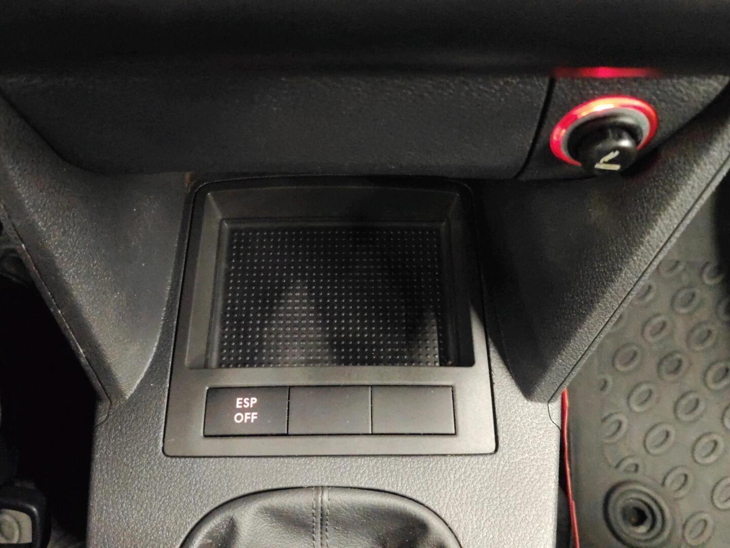 VOLKSWAGEN Touran 2006