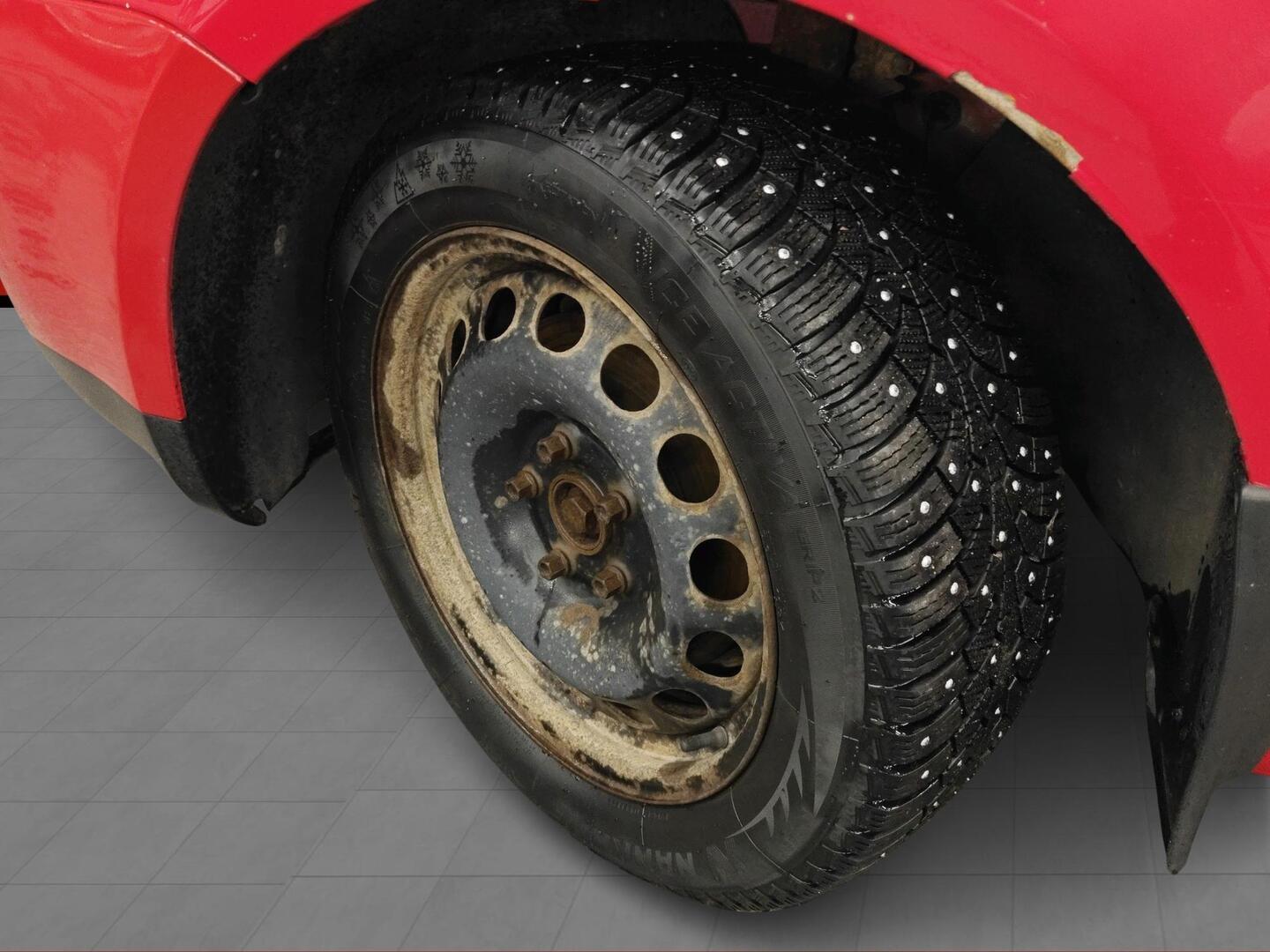 VOLKSWAGEN Touran 2006