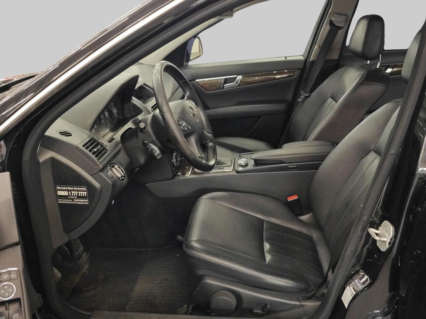 MERCEDES-BENZ C 2008