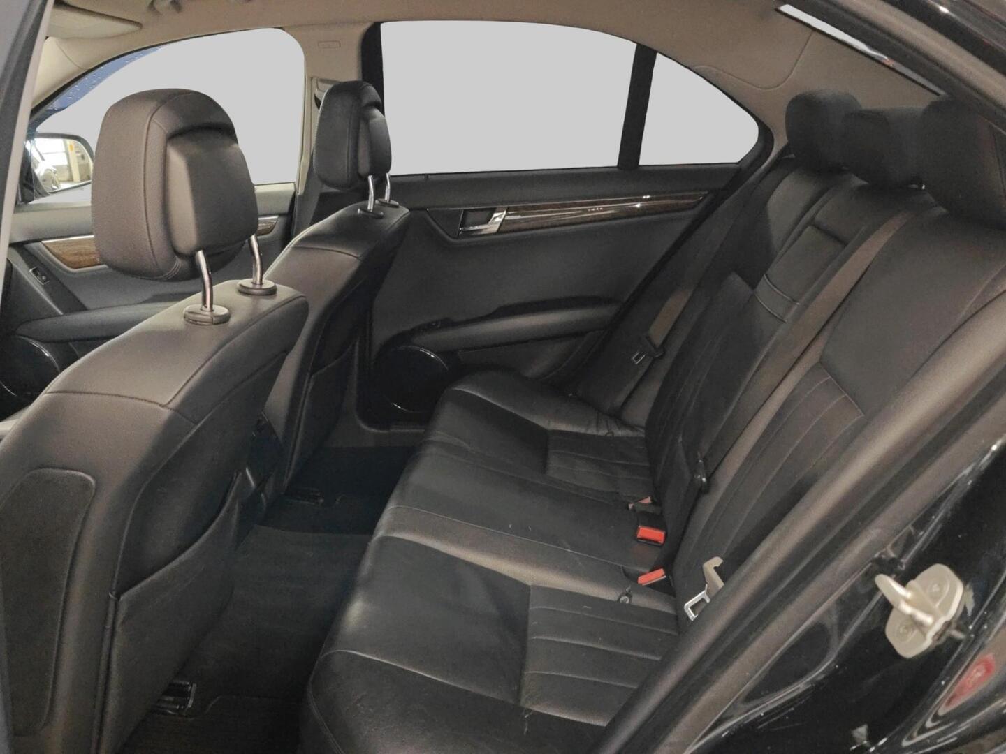 MERCEDES-BENZ C 2008