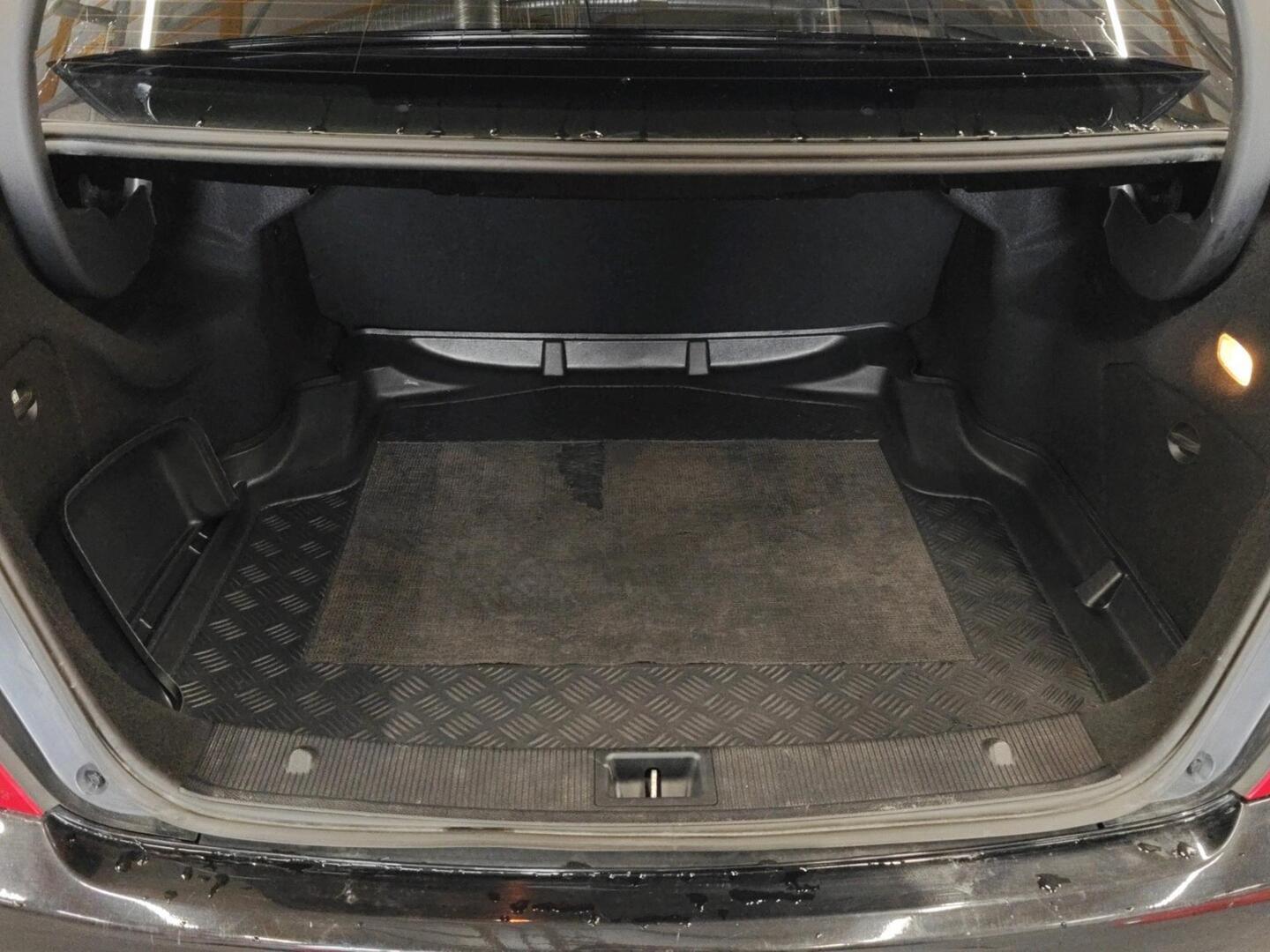 MERCEDES-BENZ C 2008