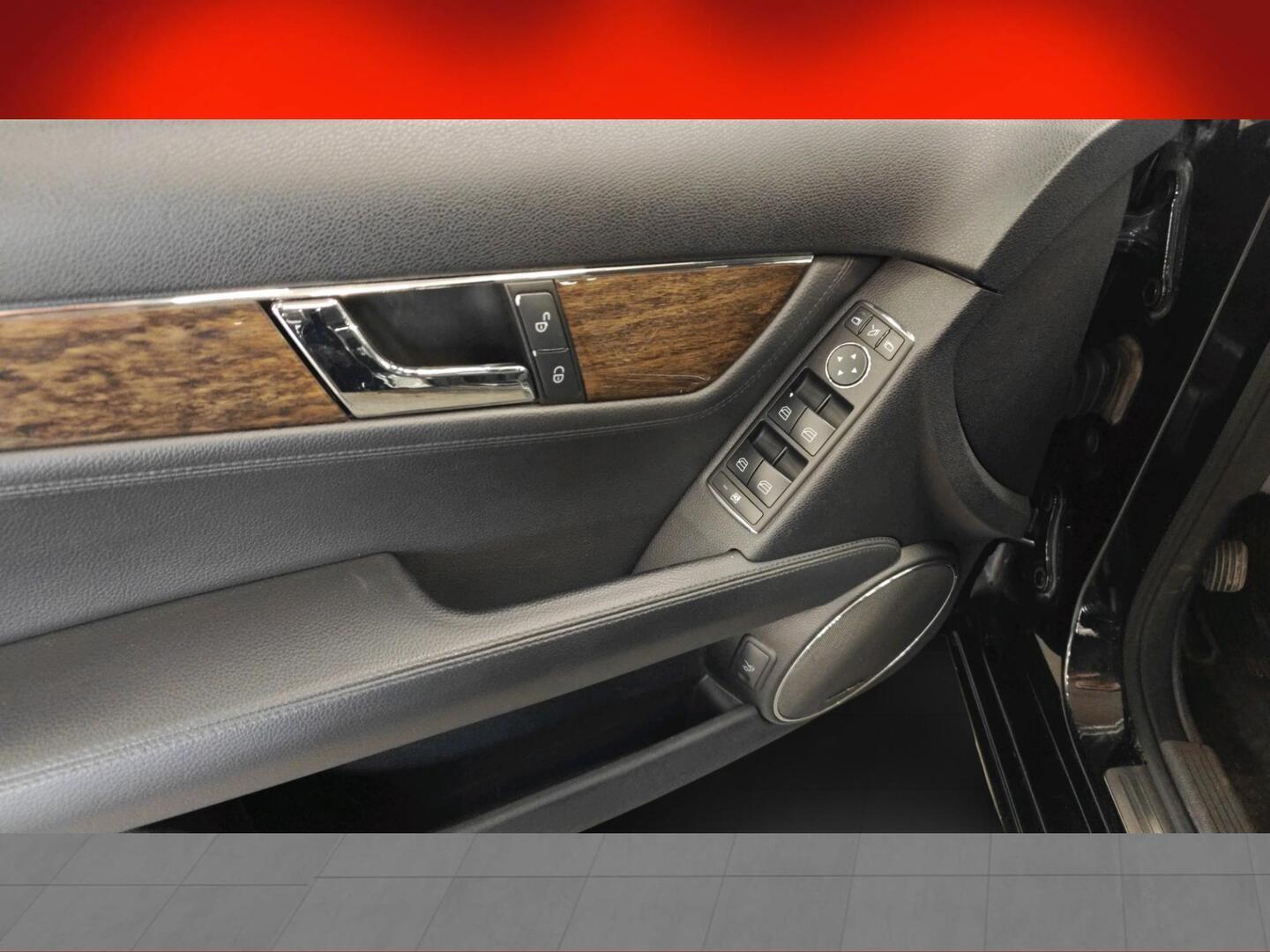 MERCEDES-BENZ C 2008