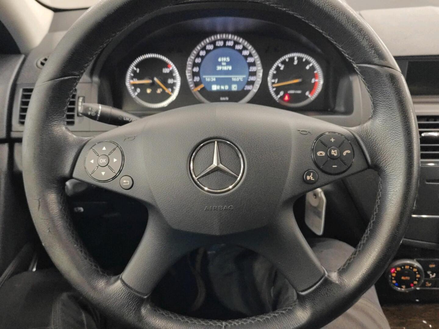 MERCEDES-BENZ C 2008