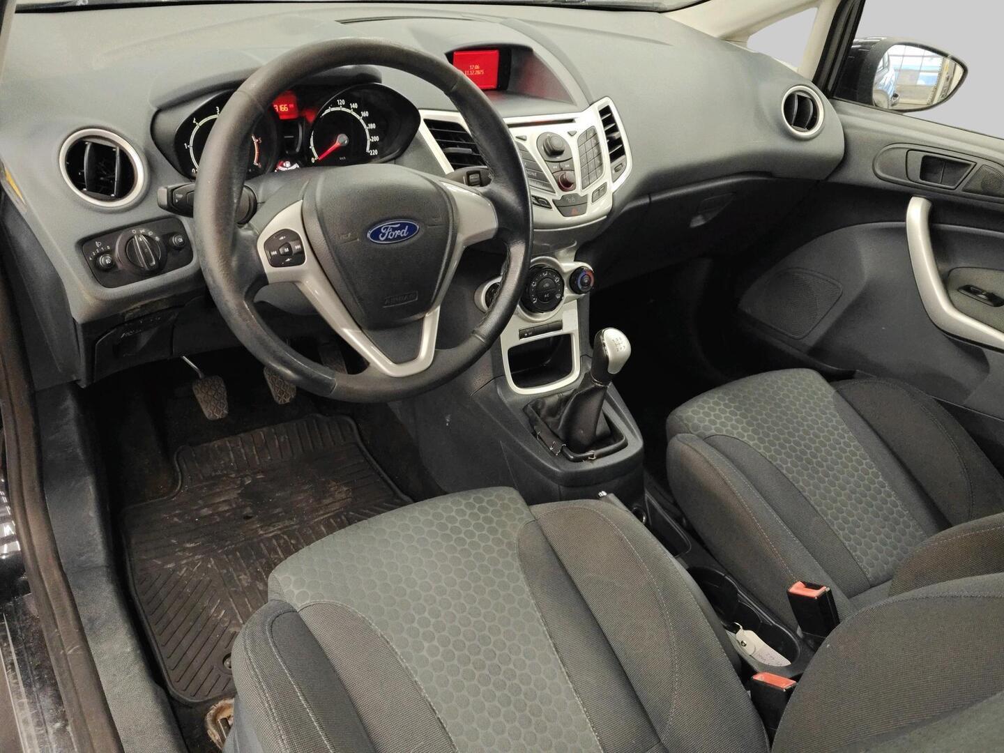 FORD Fiesta 2010