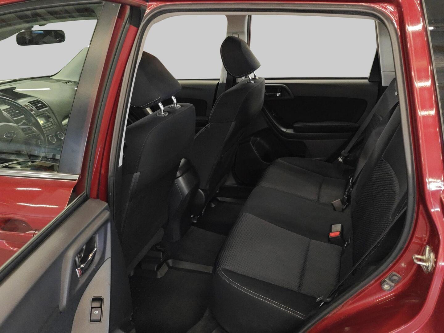 SUBARU Forester 2014