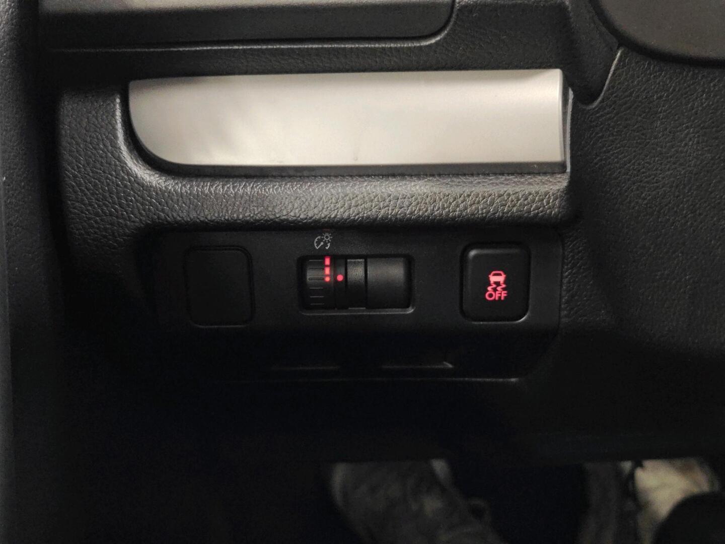 SUBARU Forester 2014