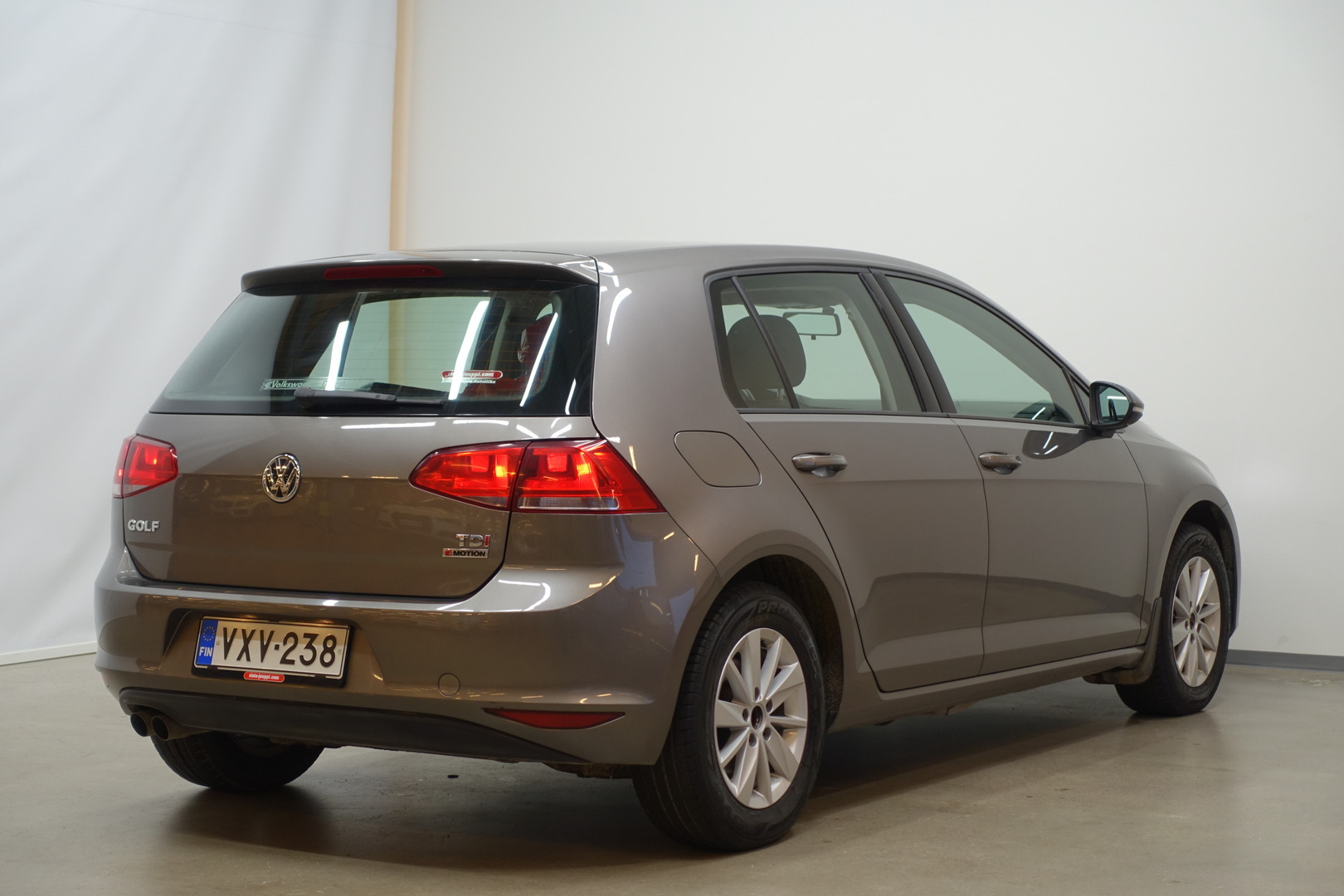 VOLKSWAGEN Golf 2015