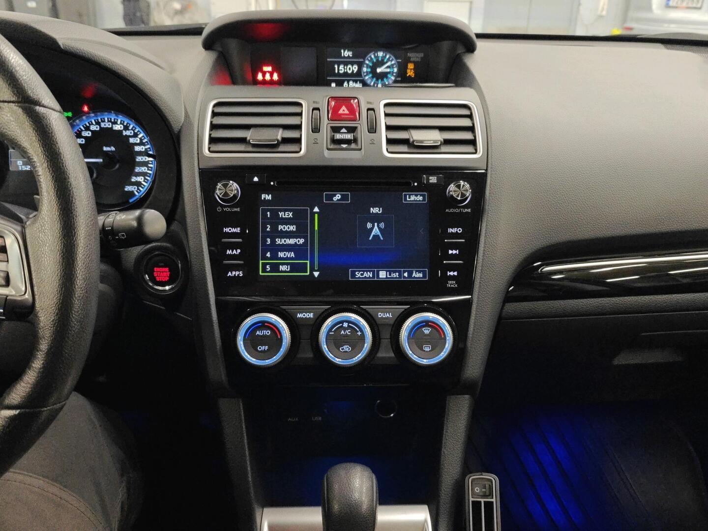 SUBARU Levorg 2015