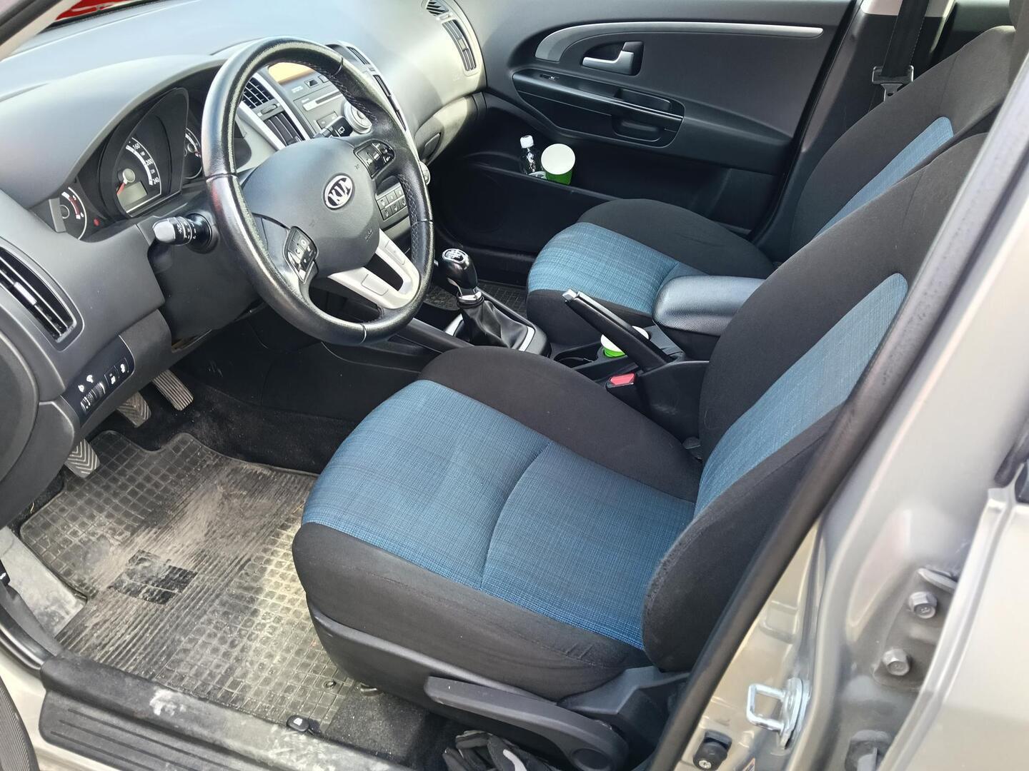 KIA cee'd 2011