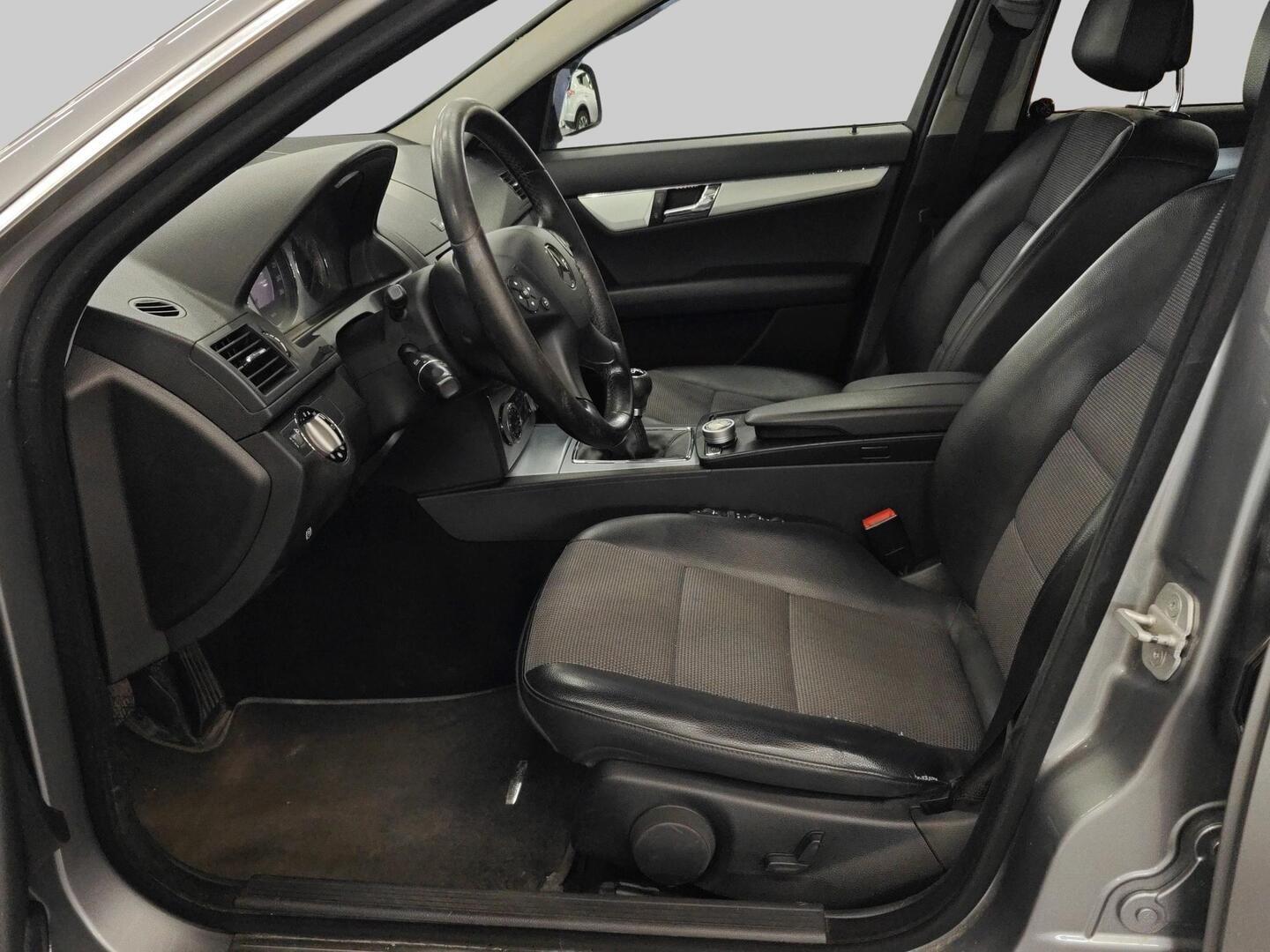 MERCEDES-BENZ C 2008