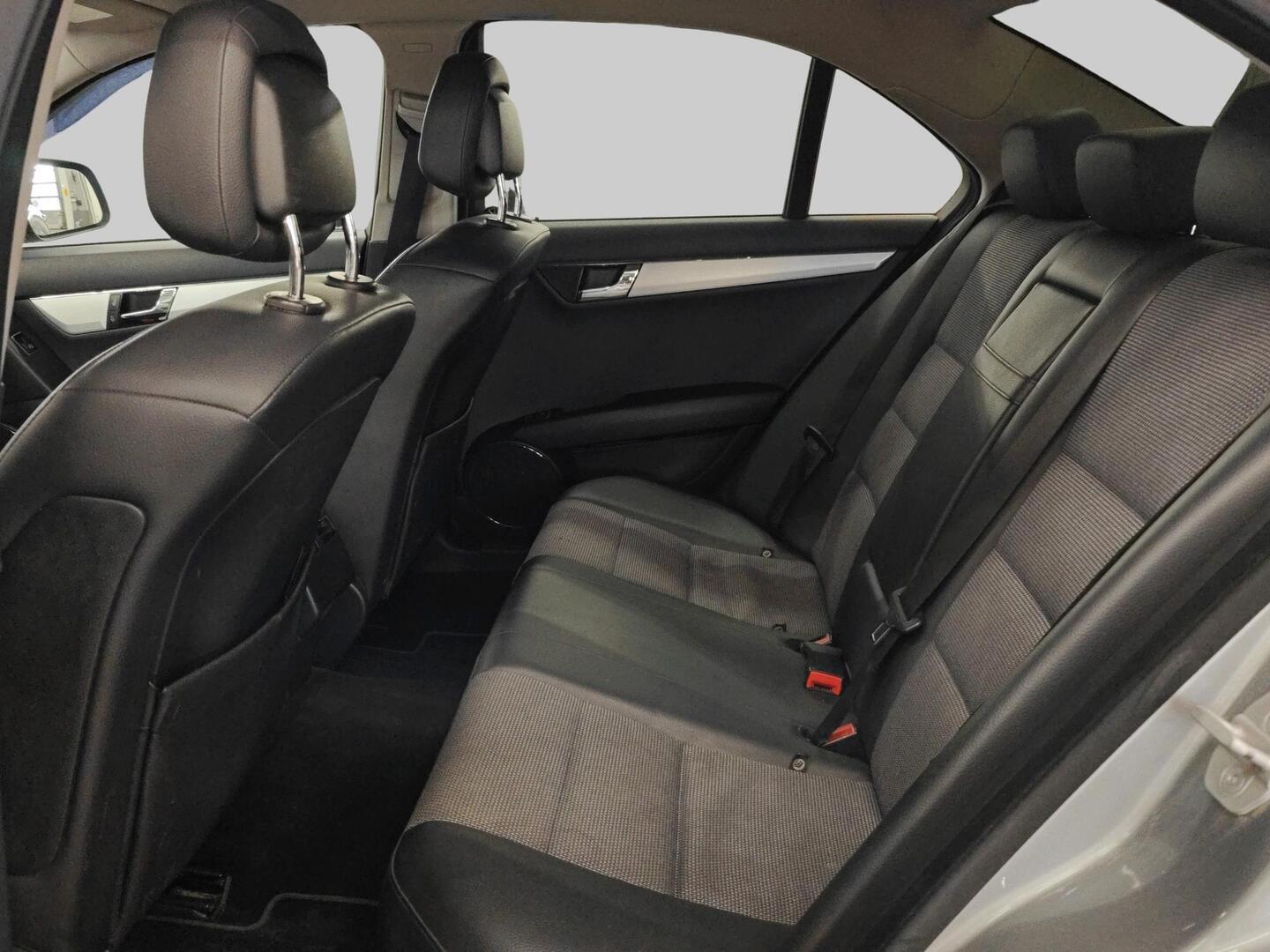 MERCEDES-BENZ C 2008