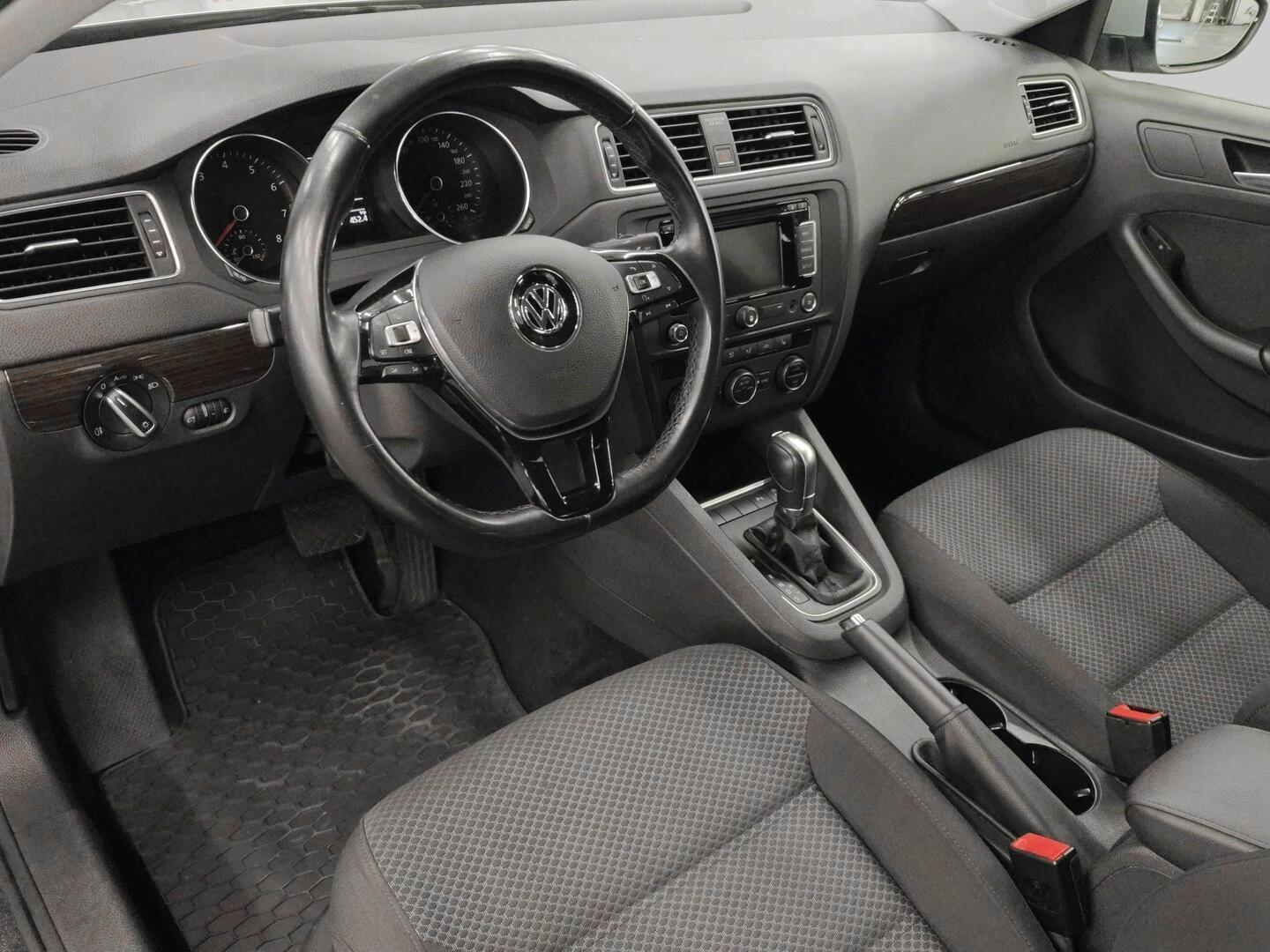 VOLKSWAGEN Jetta 2015