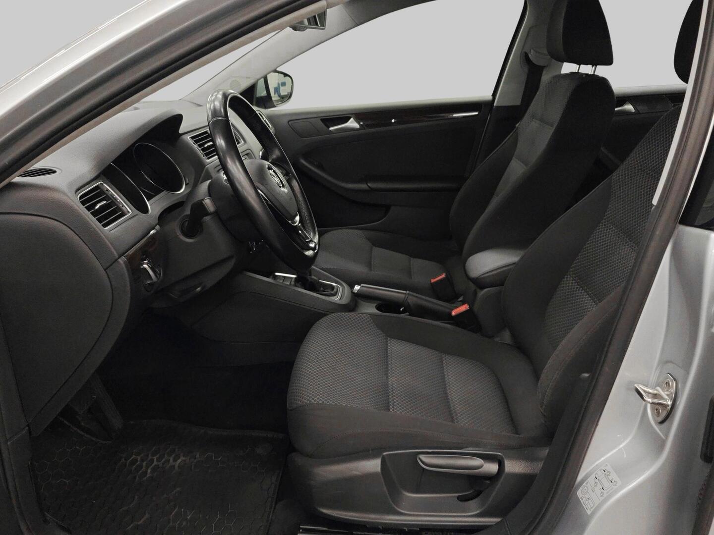 VOLKSWAGEN Jetta 2015