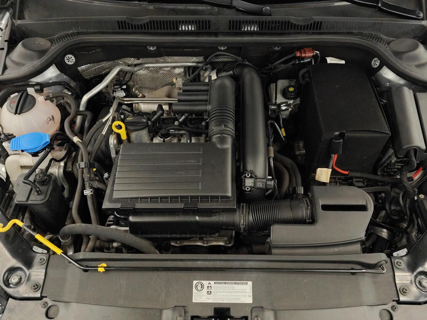 VOLKSWAGEN Jetta 2015