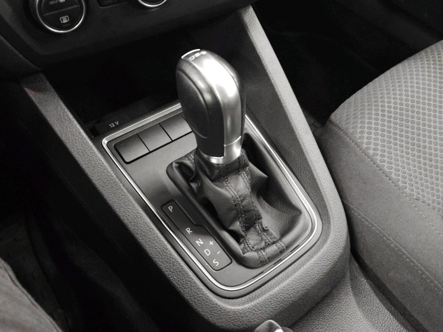 VOLKSWAGEN Jetta 2015