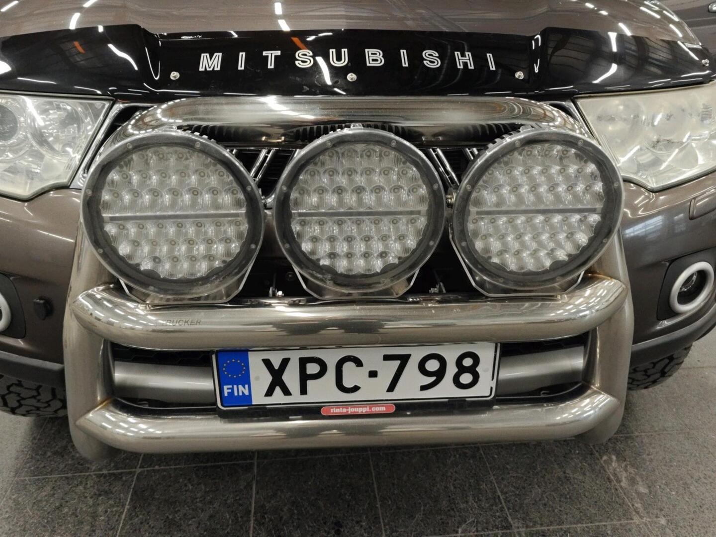 MITSUBISHI L200 2012