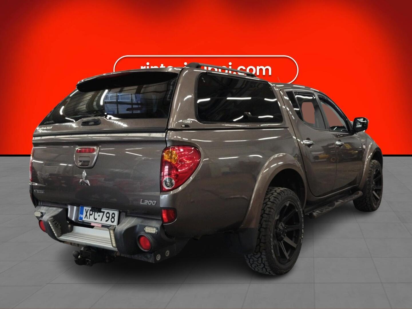MITSUBISHI L200 2012