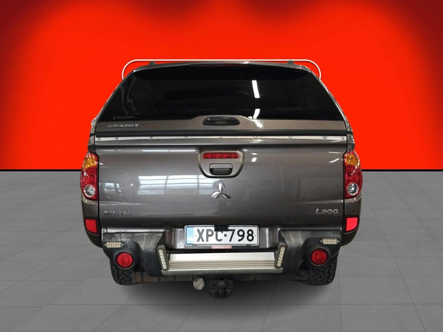 MITSUBISHI L200 2012