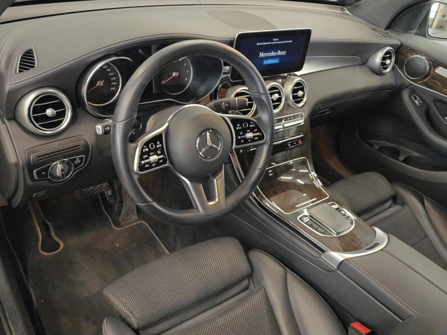 MERCEDES-BENZ GLC 2021