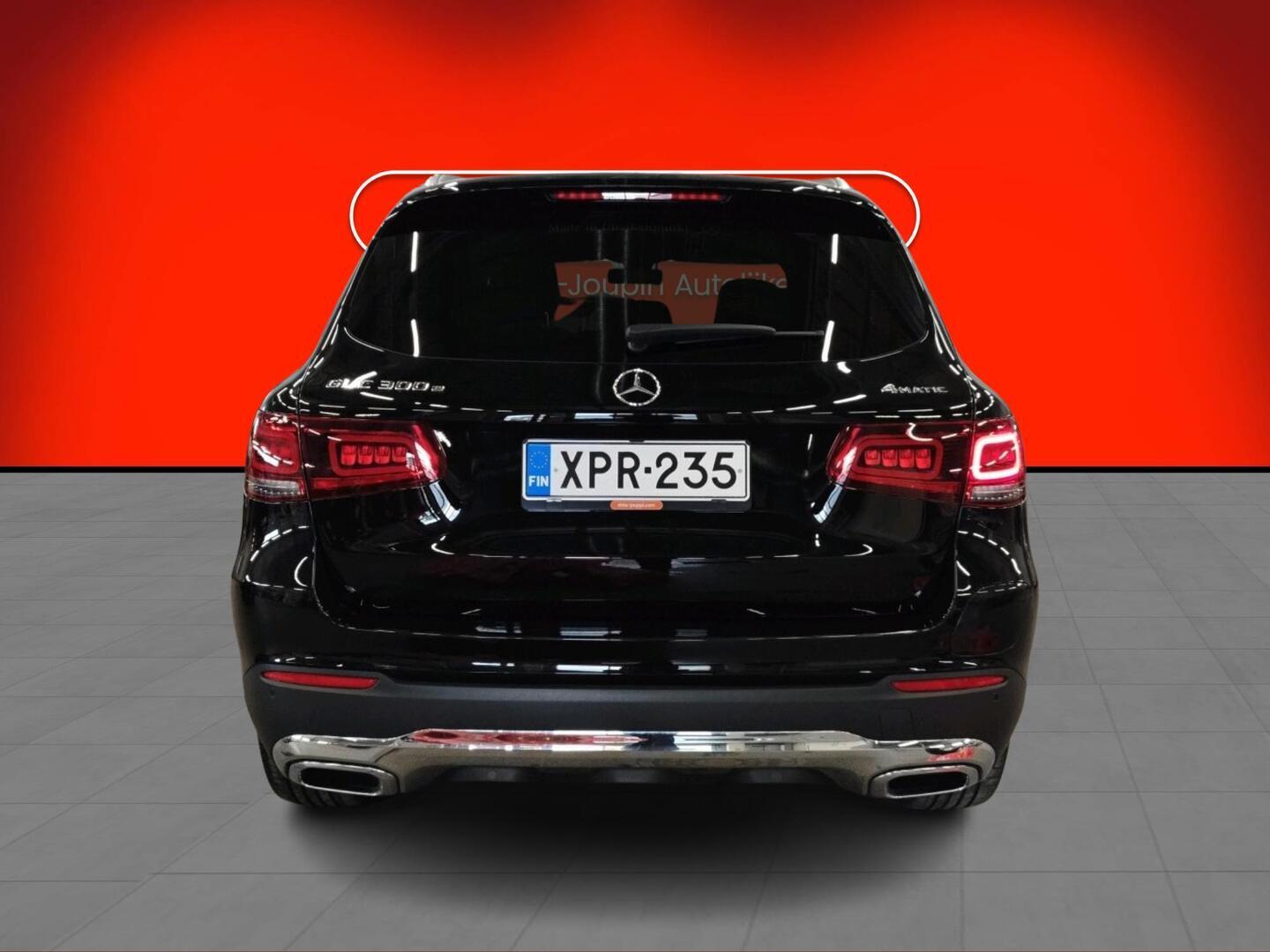 MERCEDES-BENZ GLC 2021