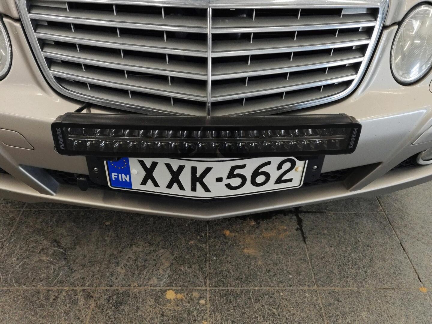 MERCEDES-BENZ E 2006
