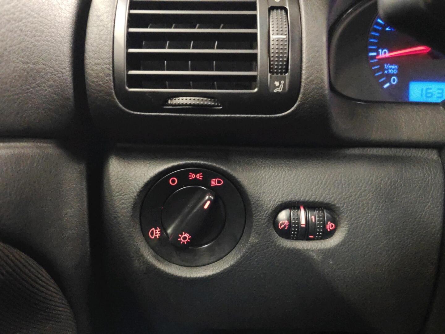 VOLKSWAGEN Passat 2001