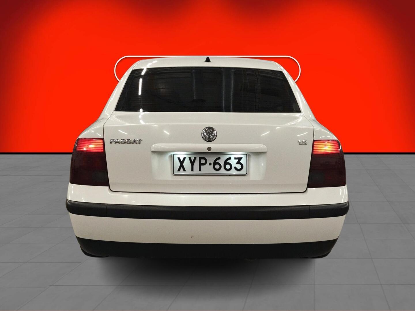 VOLKSWAGEN Passat 2001