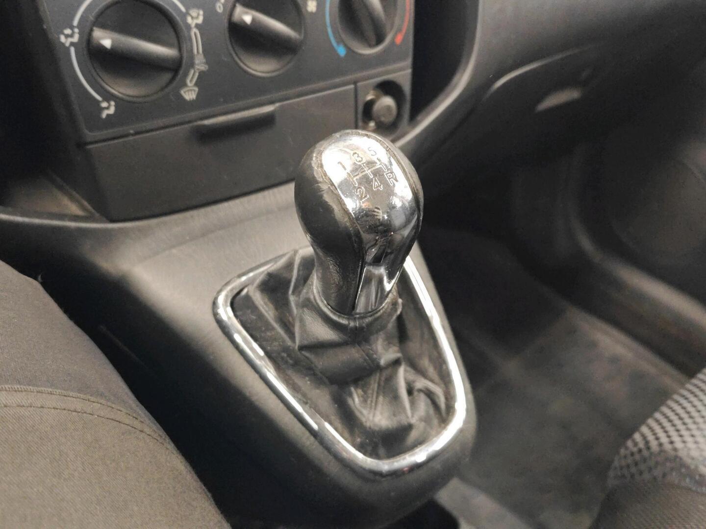 TOYOTA Corolla Verso 2002