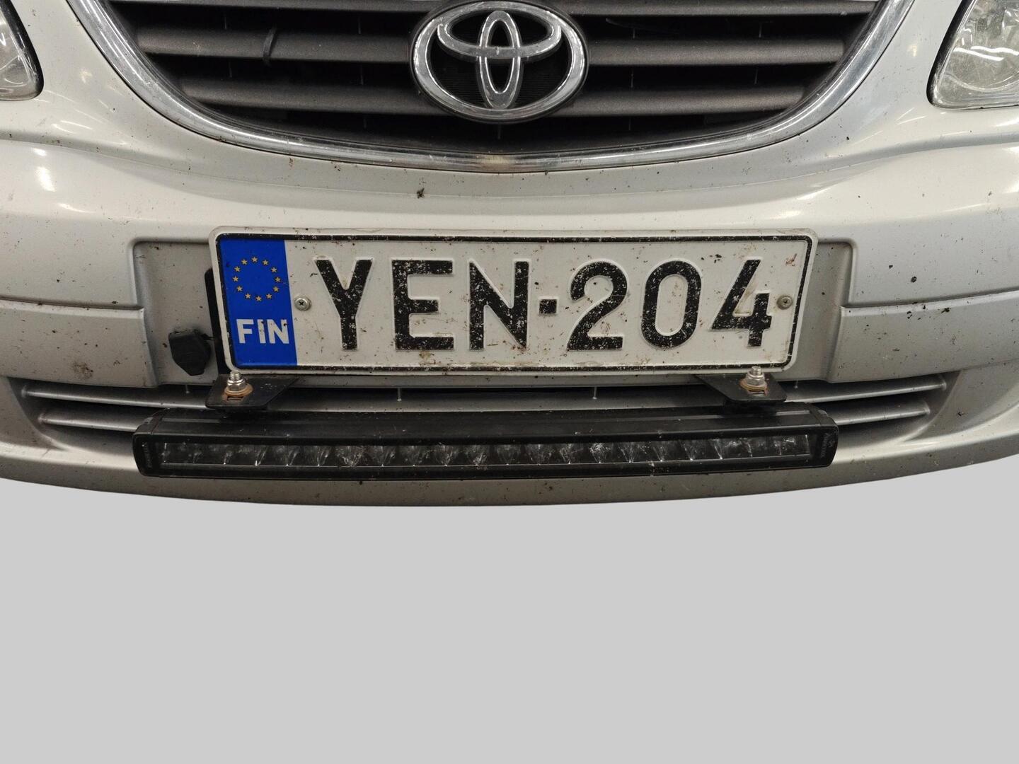 TOYOTA Avensis 2003